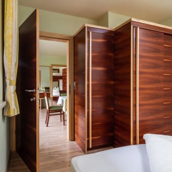 Appartement Holz im Campingdorf Hofer