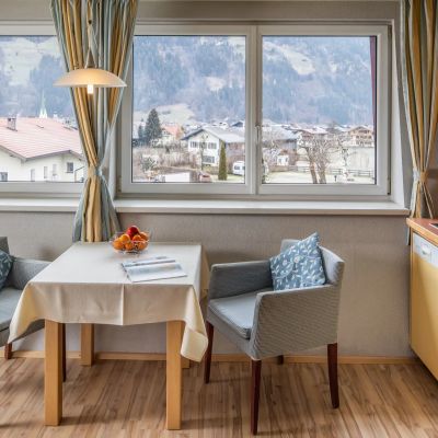 Appartement Metall im Campingdorf Hofer
