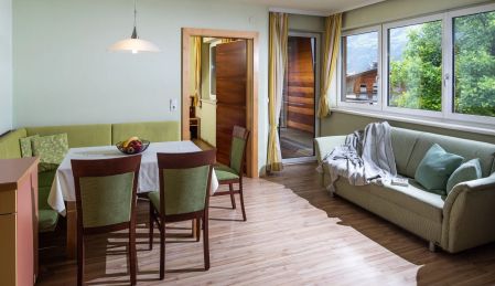 Appartement Holz im Campingdorf Hofer