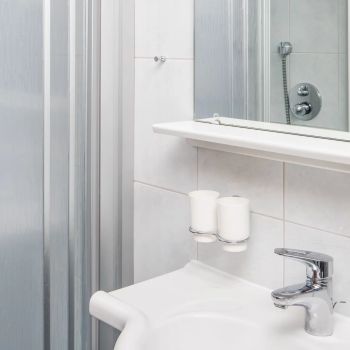 Appartement Metall im Campingdorf Hofer