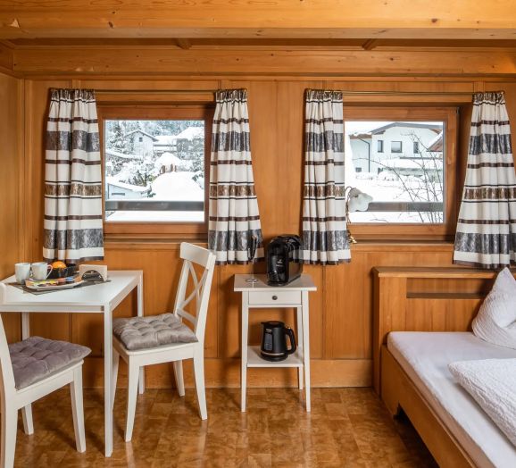 Doppelzimmer im Gästehaus des Campingdorf Hofer