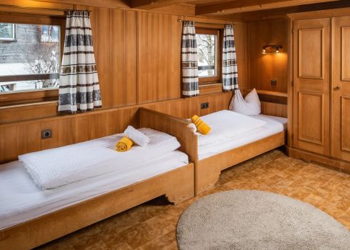 Doppelzimmer im Gästehaus des Campingdorf Hofer