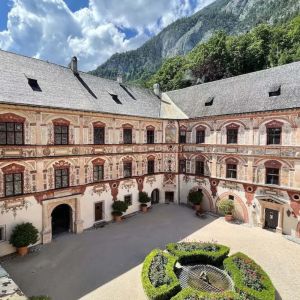 Innenhof von Schloss Tratzberg